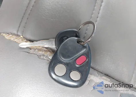 2005 Chevrolet Avalanche 1500 Z66 из США, поврежденный, VIN 3GNEC12Z35G190465